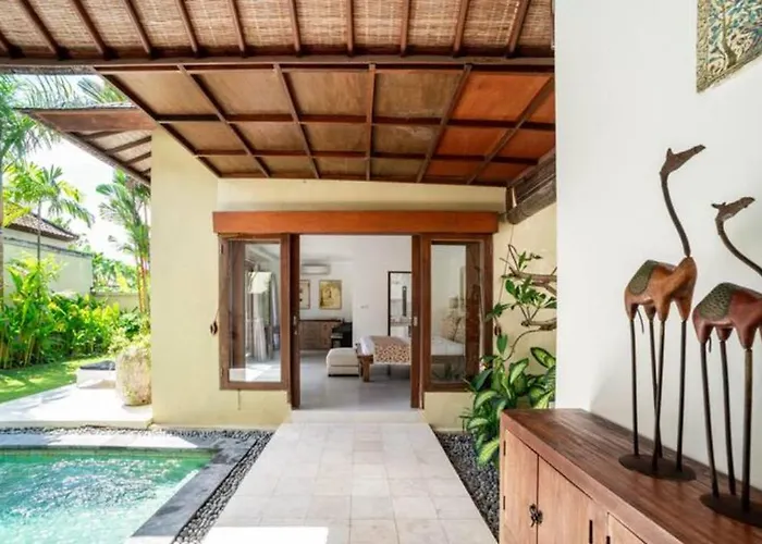 Shanti, Sitara Group Villa Seminyak (Bali)