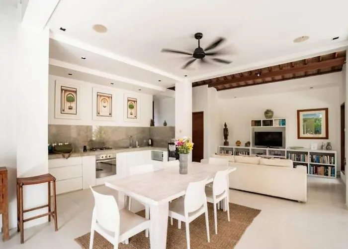 Shanti, Sitara Group Villa Seminyak (Bali)