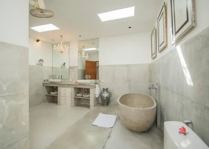 Shanti, Sitara Group *