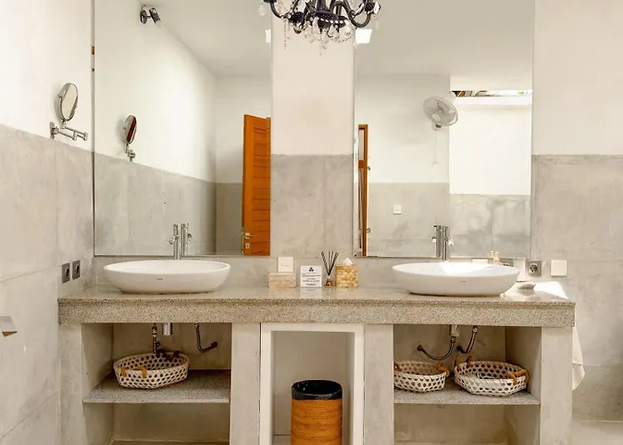 Shanti, Sitara Group *