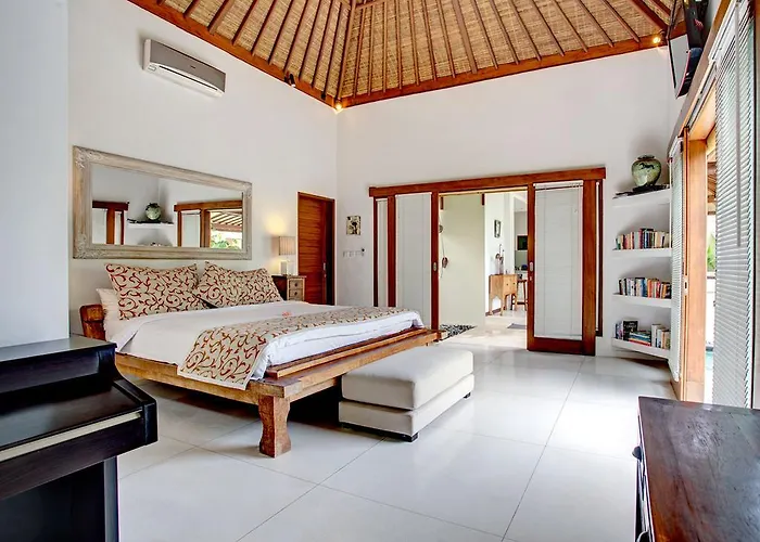Shanti, Sitara Group Villa